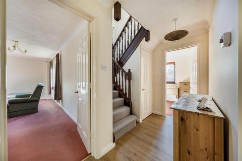 undefined, Heathcote, Tadworth