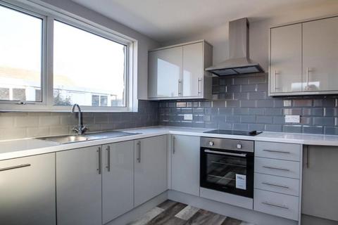 4 bedroom detached house for sale, Frobisher Drive, Jaywick, Clacton-on-Sea, CO15