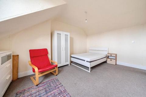 98 Woolmer Road, The Meadows, Nottingham, NG2 2FD