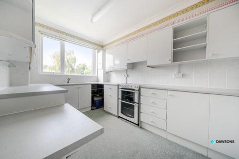 2 bedroom maisonette for sale, Huntington Close, West Cross, Swansea