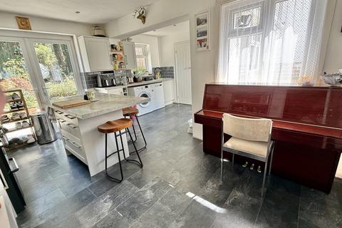 4 bedroom detached house for sale, New Road, Ferndown, BH22
