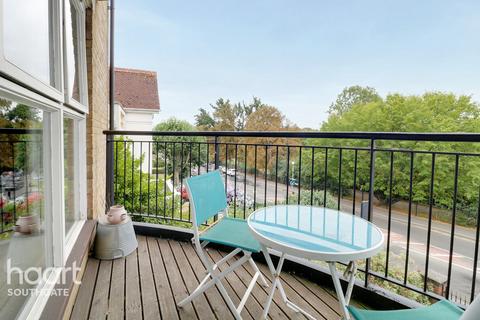 2 bedroom apartment for sale, Aldermans Hill, London