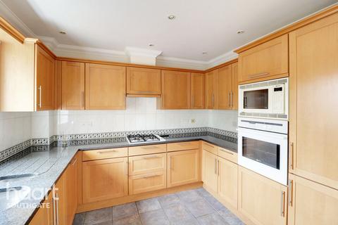 2 bedroom apartment for sale, Aldermans Hill, London