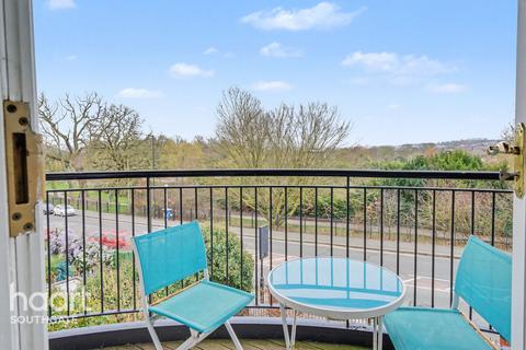 2 bedroom apartment for sale, Aldermans Hill, London
