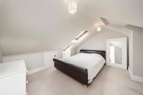 2 bedroom flat for sale, Maryon Road, London SE7