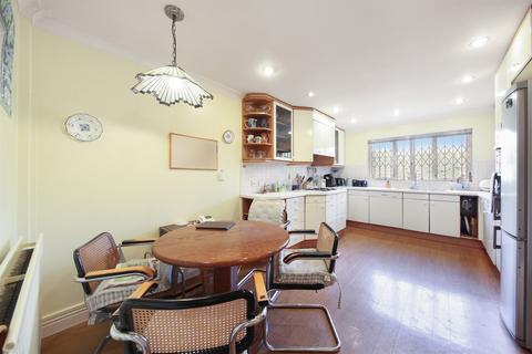 undefined, Dorchester Terrace, Holders Hill Crescent, Hendon, NW4