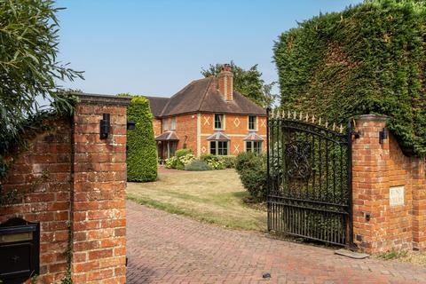 undefined, Littlefield Green, White Waltham, Maidenhead, Berkshire, SL6