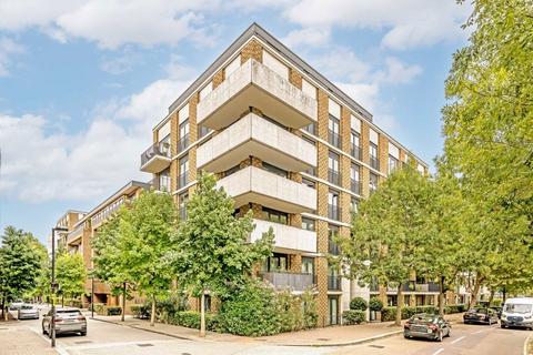 Albatross Way, London SE16