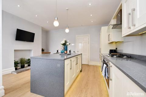 4 bedroom end of terrace house for sale, The Avenue, Leigh, WN7