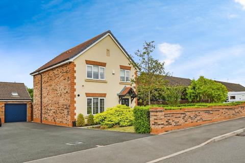 4 bedroom detached house for sale, Manston View, Tamworth