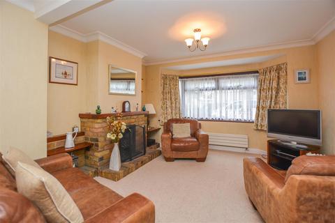 3 bedroom semi-detached house for sale, Warescot Close, Brentwood