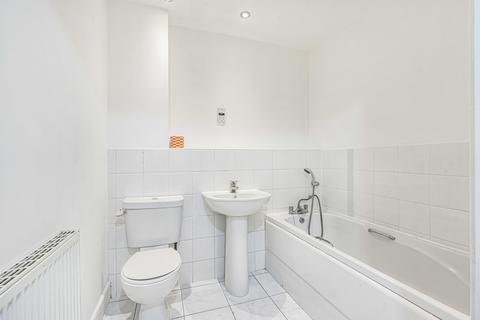 undefined, Sundeala Close, Sunbury-on-Thames, Surrey, TW16