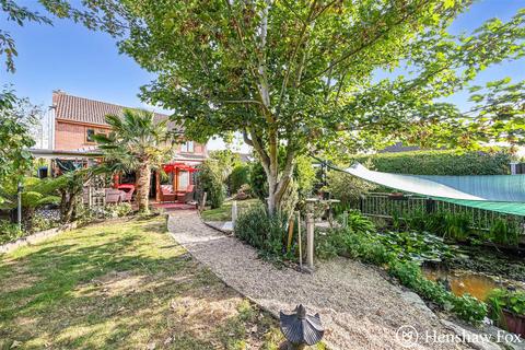 3 bedroom detached house for sale, Larch Avenue, Holbury, Hampshire