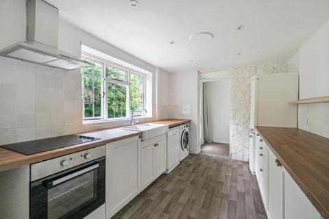 undefined, Kirkdale, Loose ME15