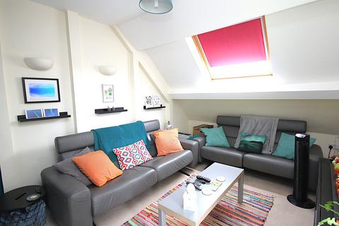 3 bedroom terraced house for sale, Wayne Road, Parkstone, Poole, BH12