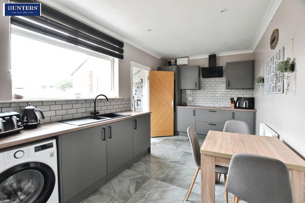 Kitchen / Diner