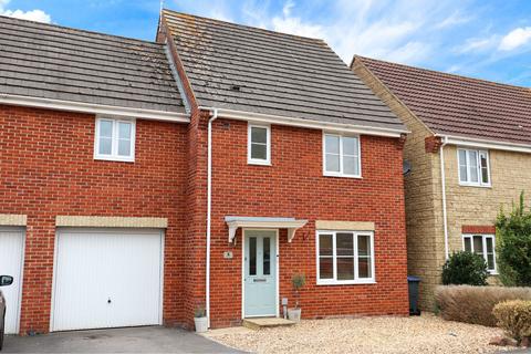 undefined, Kestrel Close, Calne SN11