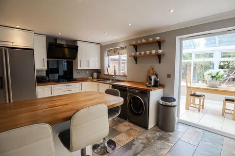 undefined, Kestrel Close, Calne SN11