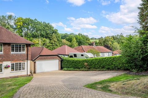 4 bedroom detached house for sale, Forest Drive, Kingswood