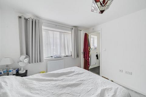 3 bedroom semi-detached house for sale, Faringdon,  Oxfordshire,  SN7