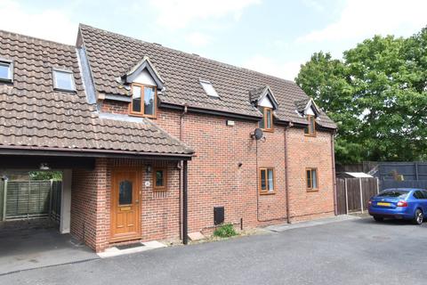undefined, Almond Close, Ashford, TN25