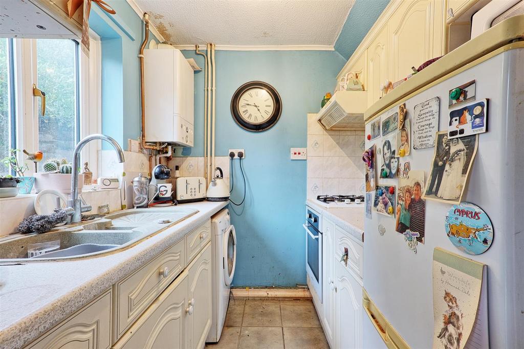 IMG 0655 6 7 easy HDR-interior3.jpg