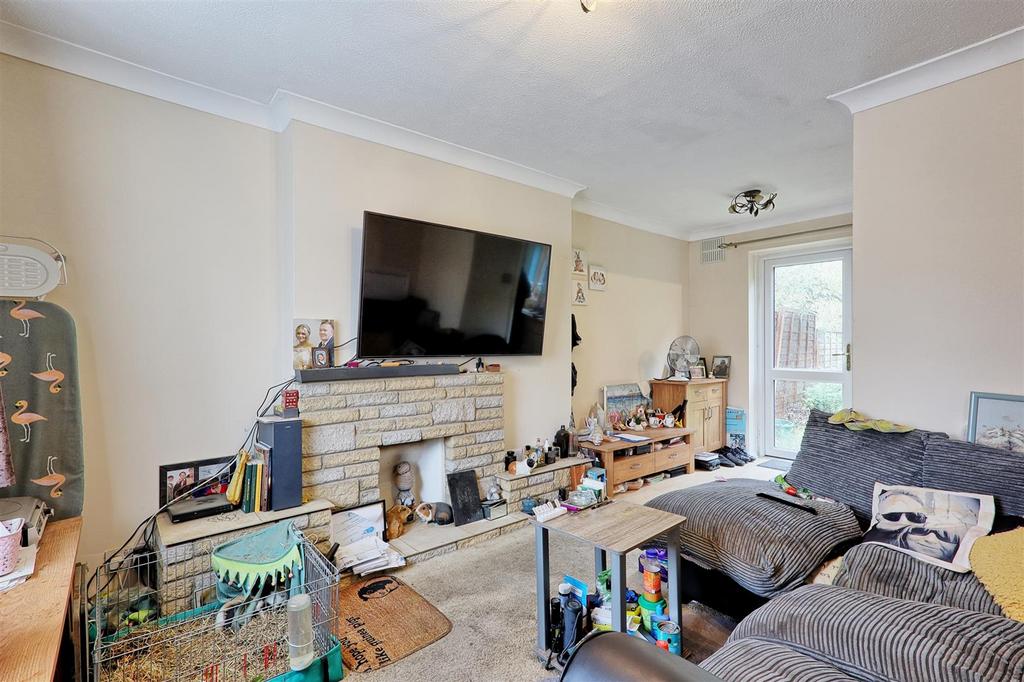 IMG 0658 59 60 easy HDR-interior3.jpg
