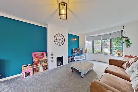undefined, The Fairway, Herne Bay, CT6 7TW