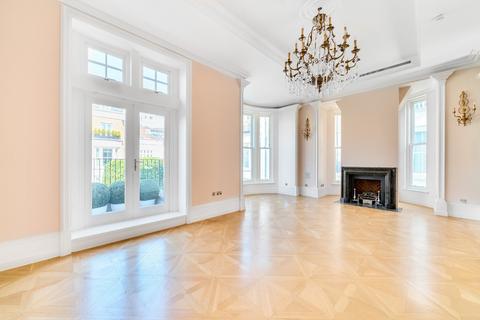 6 bedroom end of terrace house for sale, Wycombe Square, Kensington, London, W8