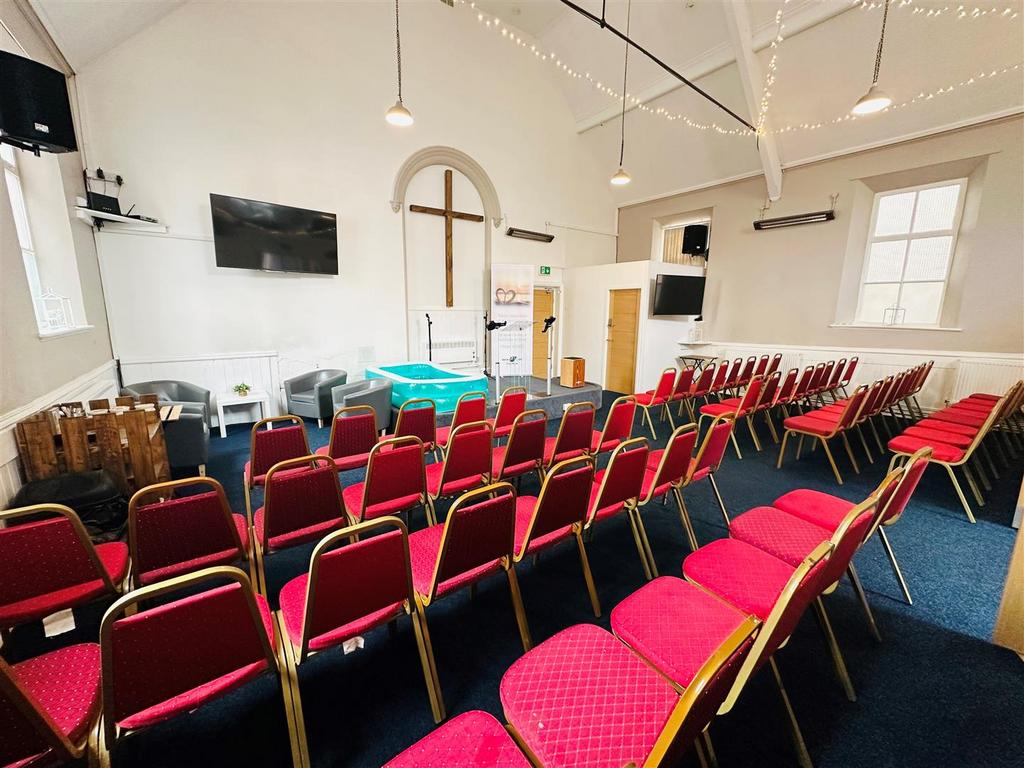 Hall3.jpg