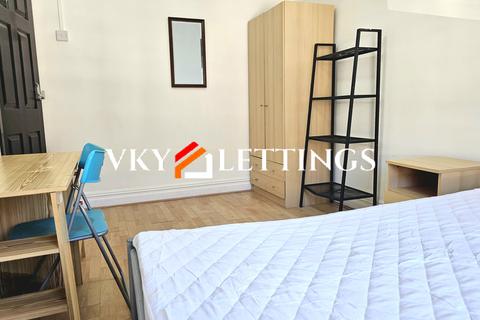 undefined, Queen Street, Pontypridd CF37