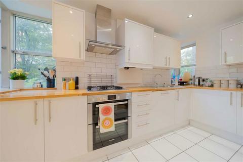 2 bedroom flat for sale, King Henry's Reach, London W6