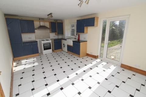 3 bedroom terraced house to rent, Lenthall Close, Bradwell, Milton Keynes
