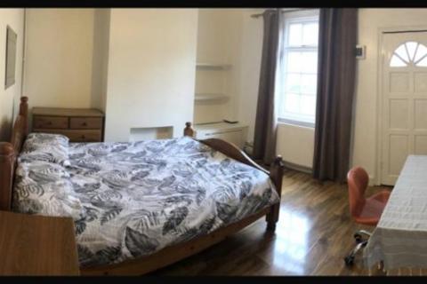 undefined, St peter place