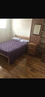 3 bedroom house share to rent, St peter place