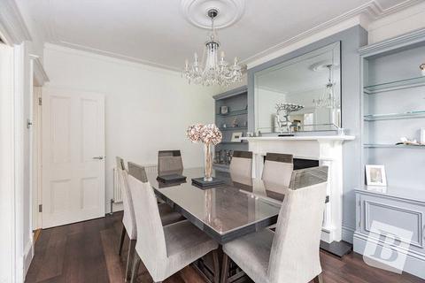 undefined, Deyncourt Gardens, Upminster, RM14