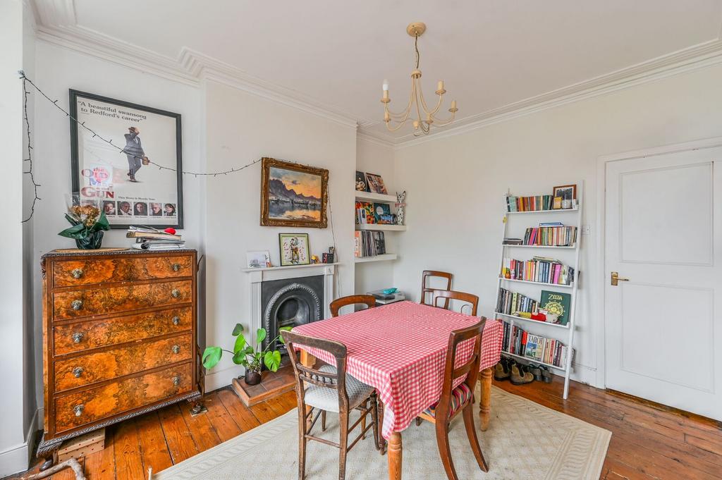 Dining room, fireplace