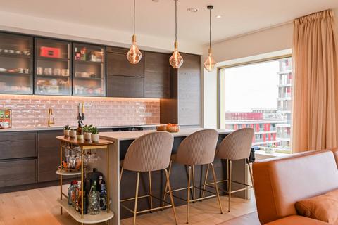 3 bedroom flat for sale, Riverscape, Royal Docks, London, E16