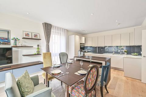 2 bedroom flat to rent, Kidderpore Avenue, Hampstead, London, NW3