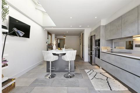 3 bedroom terraced house for sale, Tyneham Road, SW11