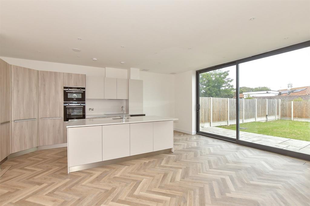 Lounge/ Kitchen/ Diner