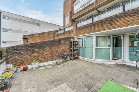 Seaton Road, Kennington, London, SE11