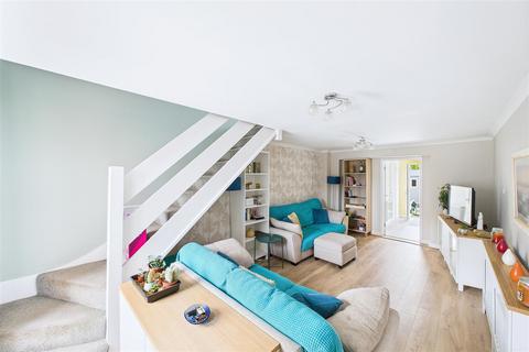 undefined, Popular cul de sac location in Clevedon