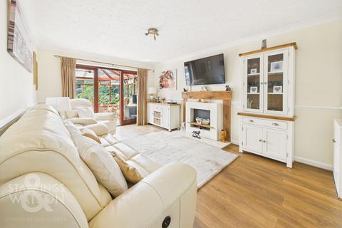 5 bedroom detached house for sale, Main Road, Swardeston, Norwich