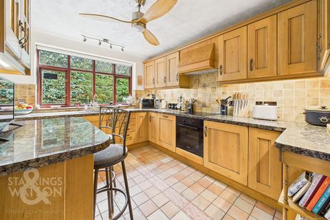 5 bedroom detached house for sale, Main Road, Swardeston, Norwich