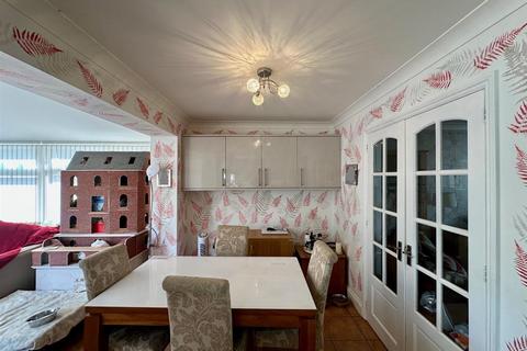 6 bedroom detached house for sale, Alvis Drive, Peterborough PE7