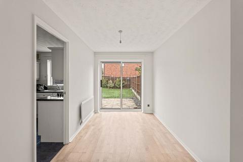 3 bedroom semi-detached house for sale, Silver Birch Close, Nottingham, Nottinghamshire, NG6 8PY