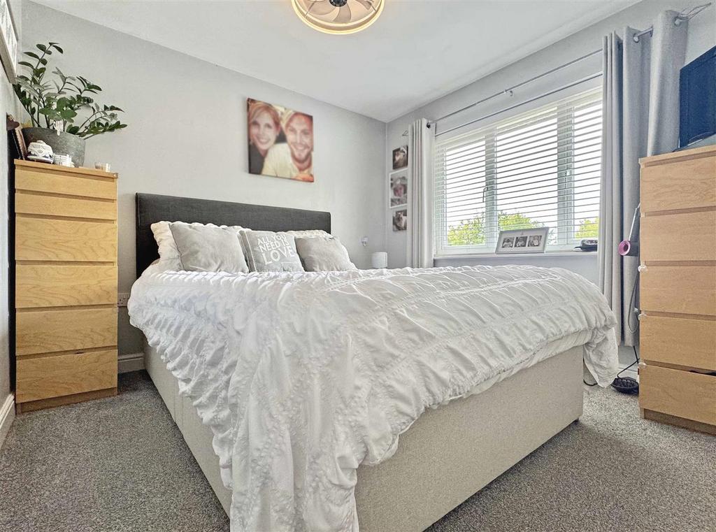Master Bedroom.jpg