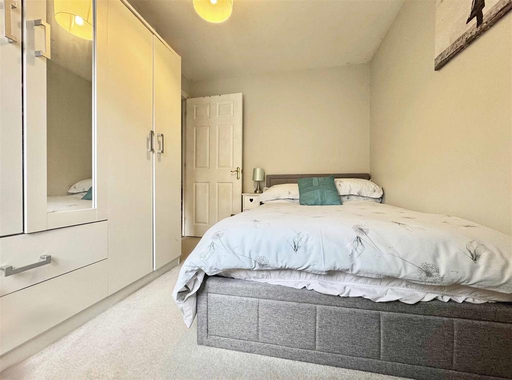 Bedroom 2.jpg