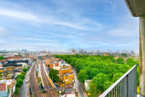 2 bedroom flat for sale, Martello Street, London E8